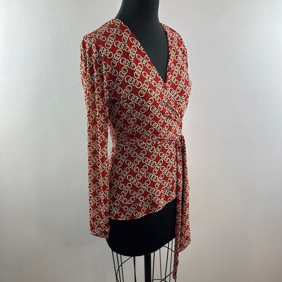 CABI Red White Top Stretch Signet Chain Ringleader Wrap Tie Plunge Neck Size XS - Picture 4 of 12
